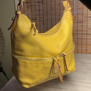 Dooney and Bourke small hobo Dillen yellow zipper pocket sac shoulder bag
